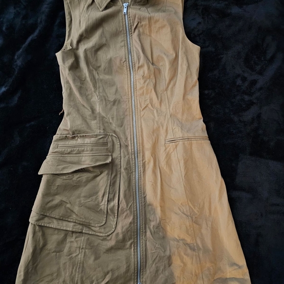 A dark tan trench vest. By Pearl by Lela Rose. Size 4 - Picture 1 of 3